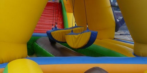 bouncy-castle-442864_1280